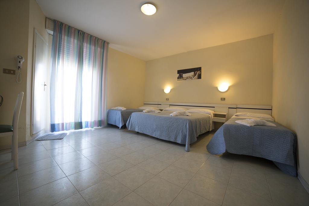 Hotel Europa Rimini Exterior photo