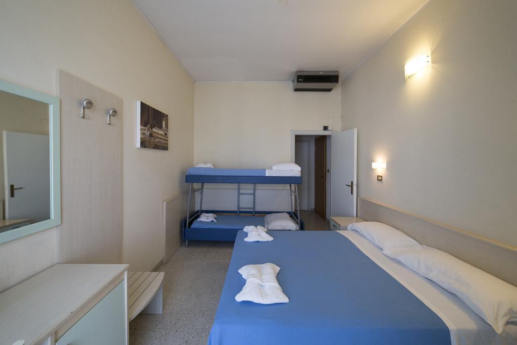 Hotel Europa Rimini Exterior photo