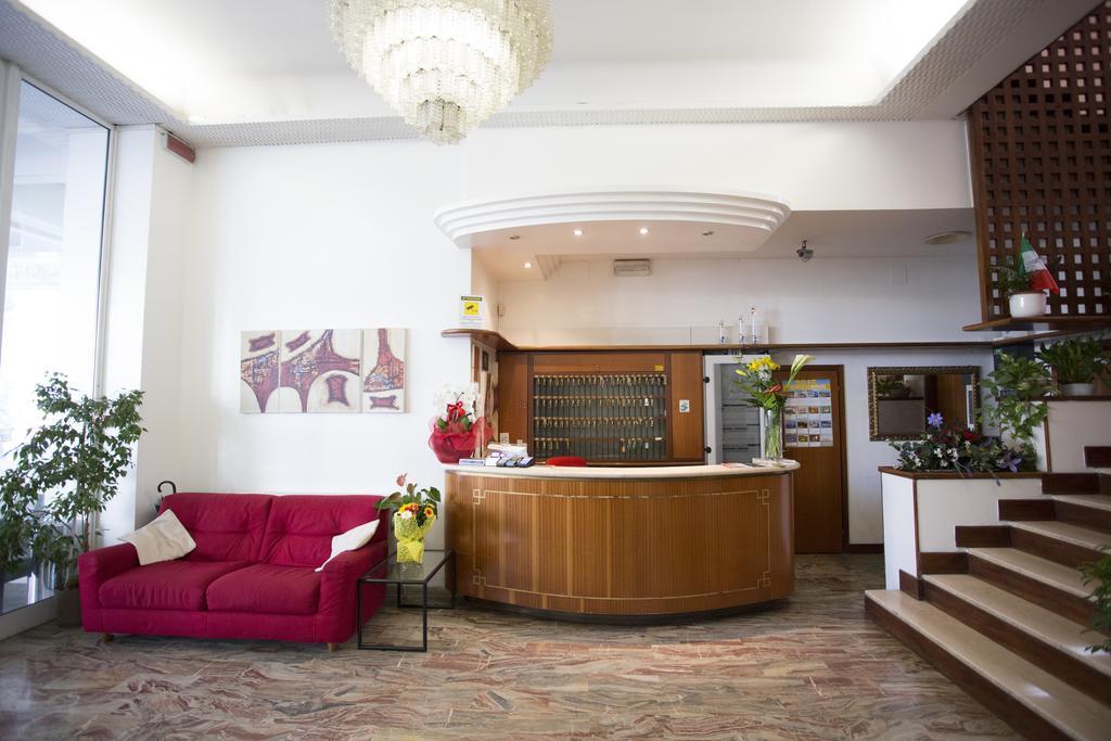 Hotel Europa Rimini Exterior photo