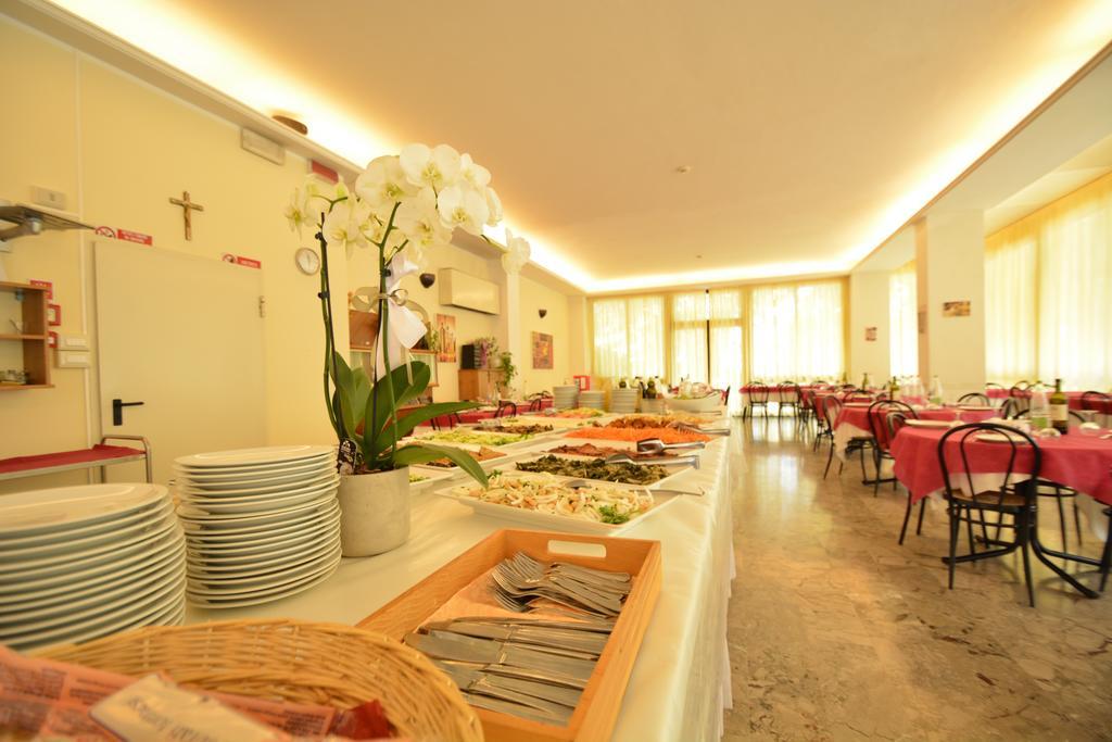 Hotel Europa Rimini Exterior photo