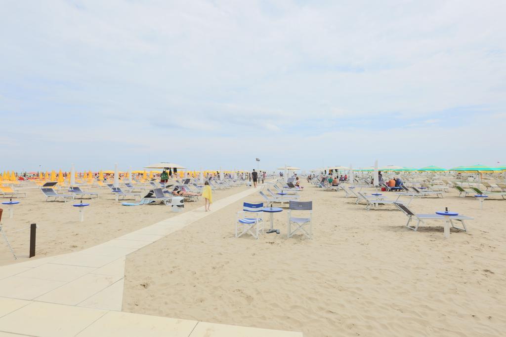 Hotel Europa Rimini Exterior photo