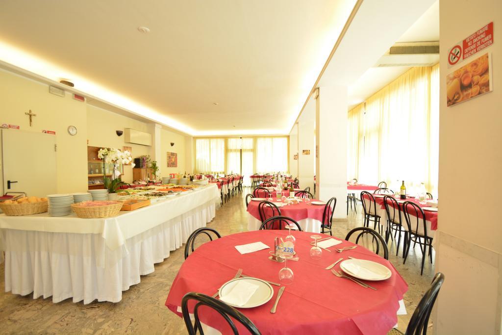 Hotel Europa Rimini Exterior photo