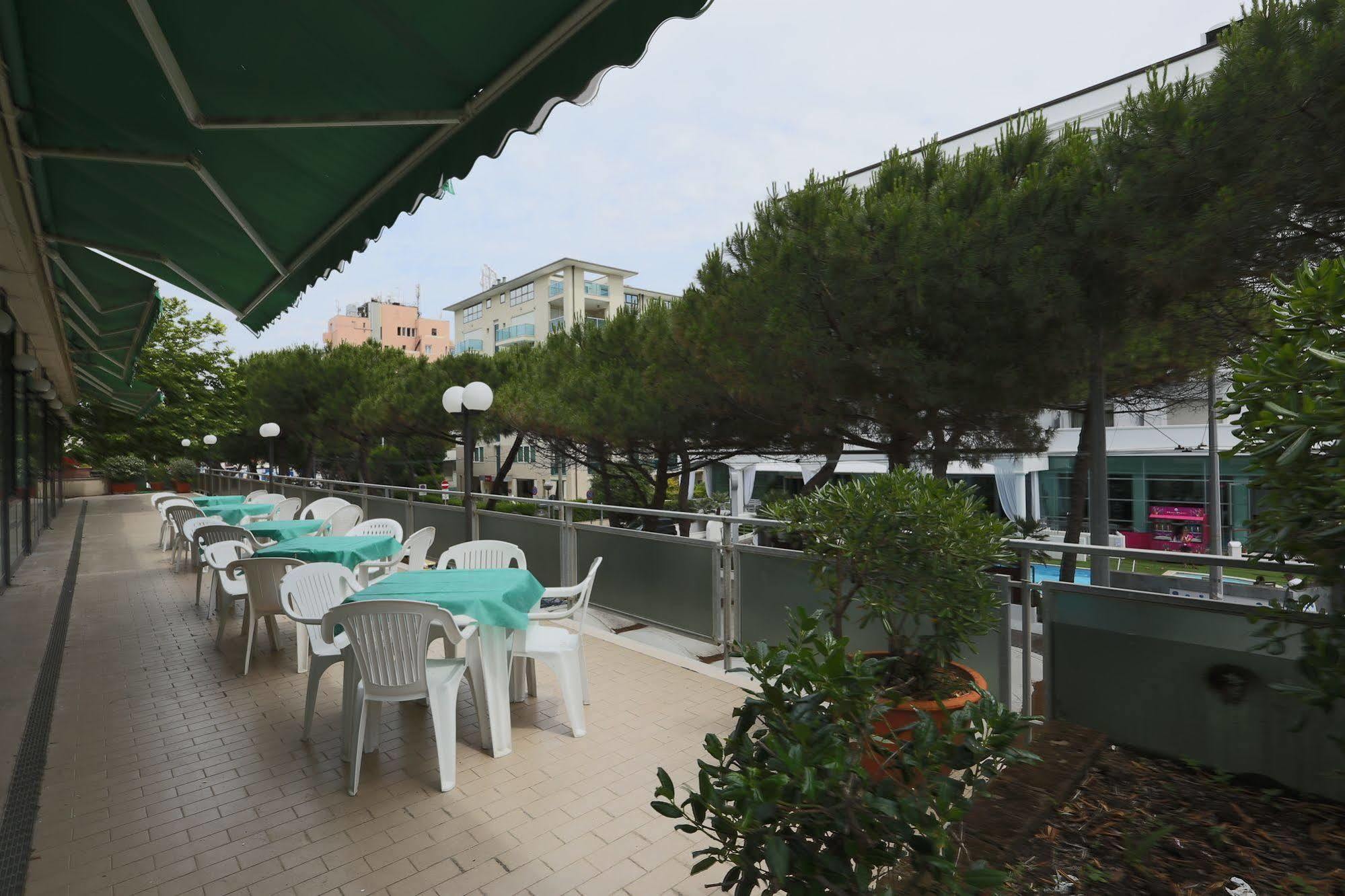 Hotel Europa Rimini Exterior photo